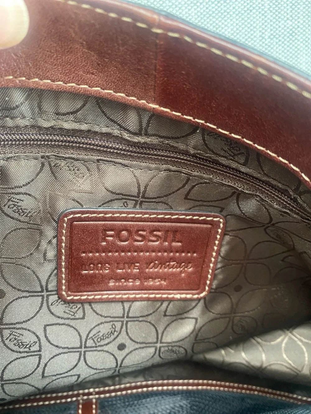 Fossil brown leather business shoulder bag long live vintage since 1954